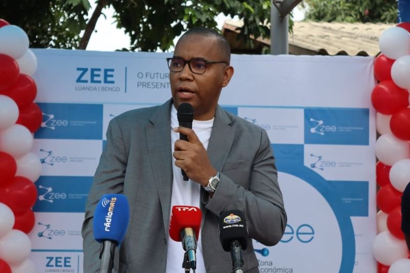 A Henriques da Silva ZEE