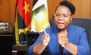 Felisbela Francisco, Presidente do Conselho de Administração do Fundo de Apoio ao Desenvolvimento Agrário ( FADA), analisa os projectos agrários financiados pelo fundo.