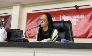 advogada Helena Prata