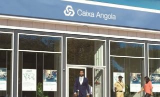 caixa angola